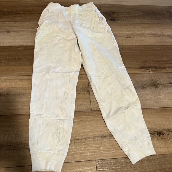 lululemon athletica Pants - Lululemon jogger pants size 4.
